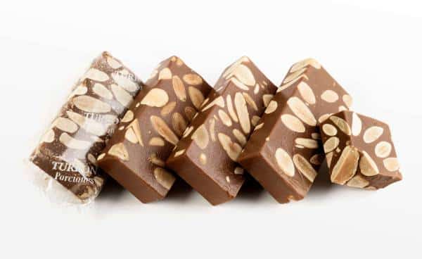 Turrón de Chocolate con Almendras